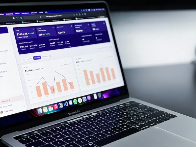 Choosing the Right Data Tool Stack for SMBs