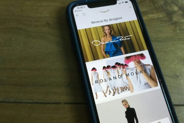 Transforming Style: The Role of AI in Personalized Fashion Recommendations